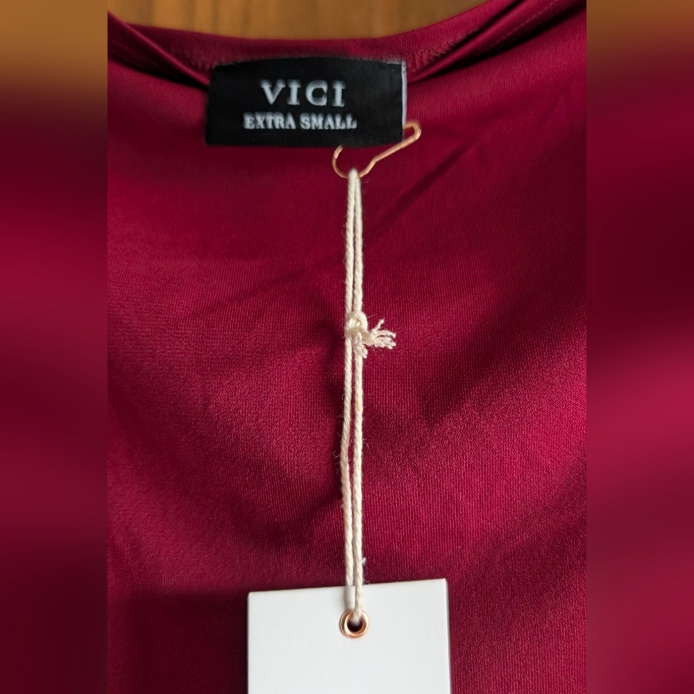 Vici Ruched Burgundy Midi Dress - Picture 4 of 11